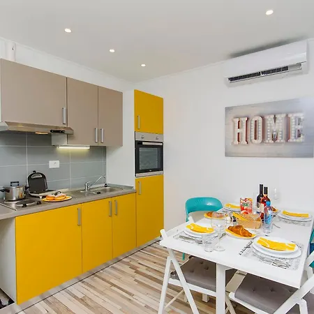 Apartment Blue Sun *