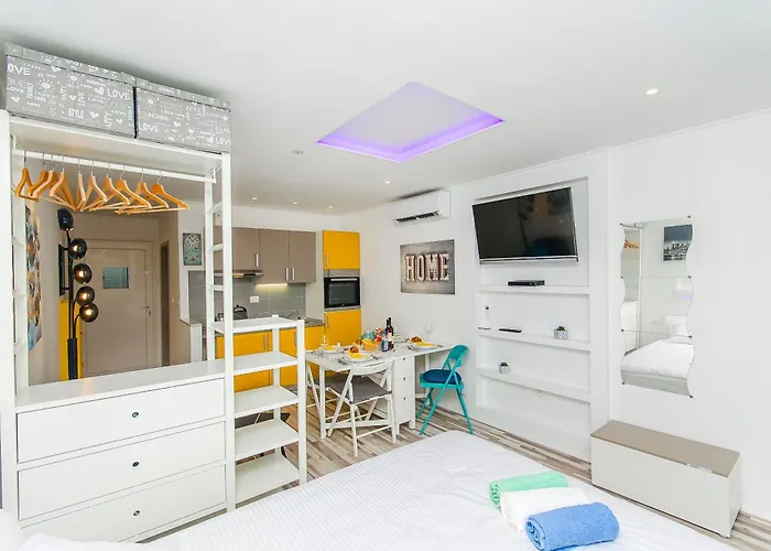 Apartment Blue Sun Split